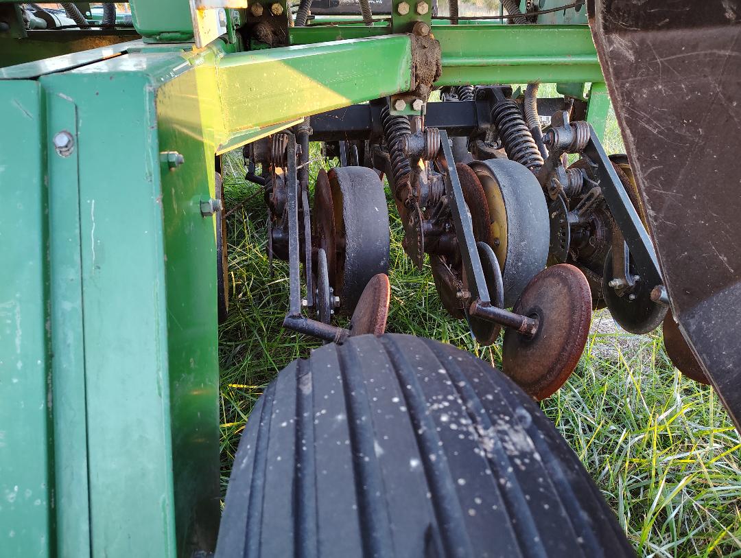 1992 JOHN DEERE 750 Grain Drills - Image 57